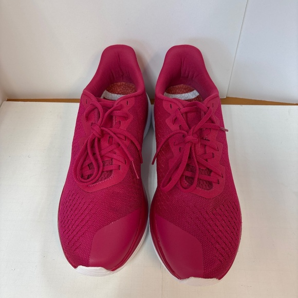 Women’s NWOT Lane 8 Relay Trainer Shoes Sneakers Size 10M Hibiscus - Picture 2 of 7